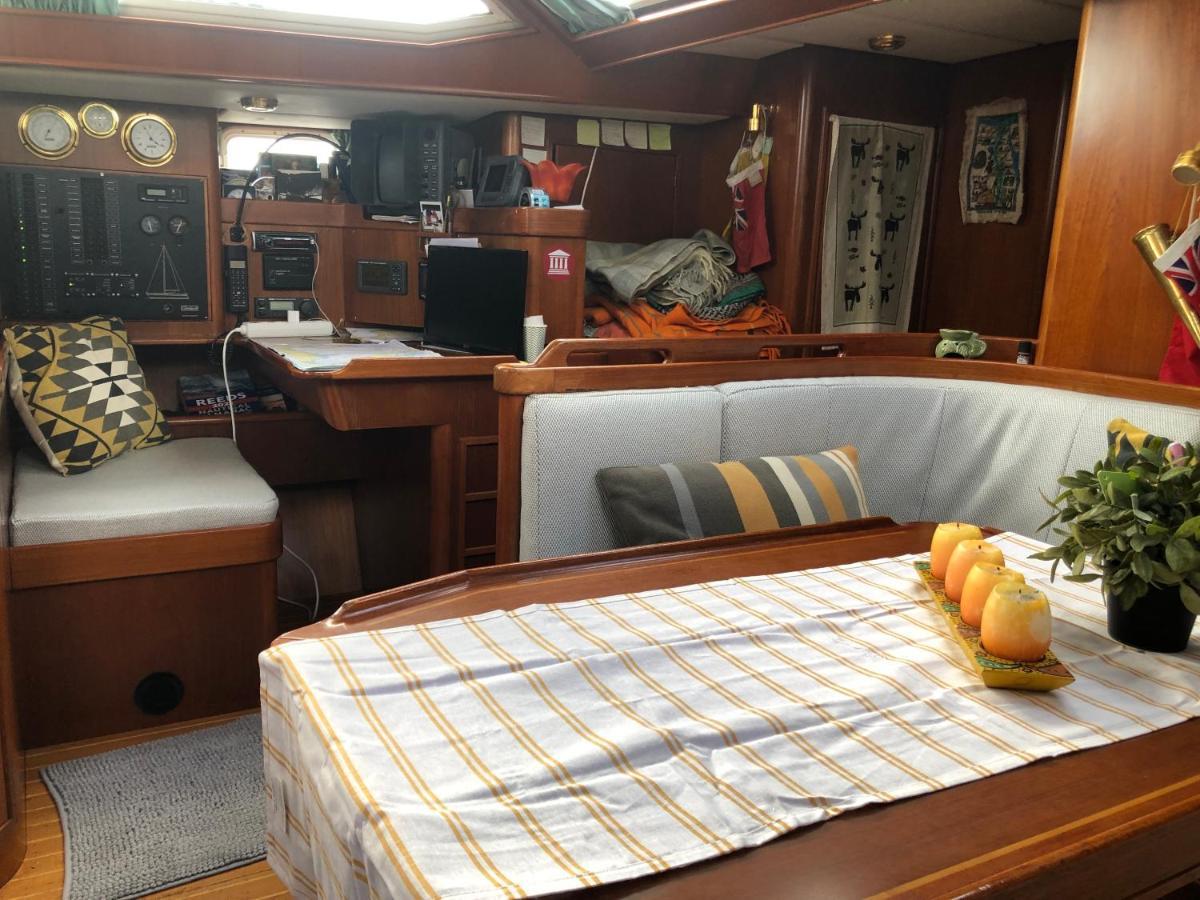 Stay Only Or Sailaway With Friends And Family Have More Fun Medemblik Exterior foto