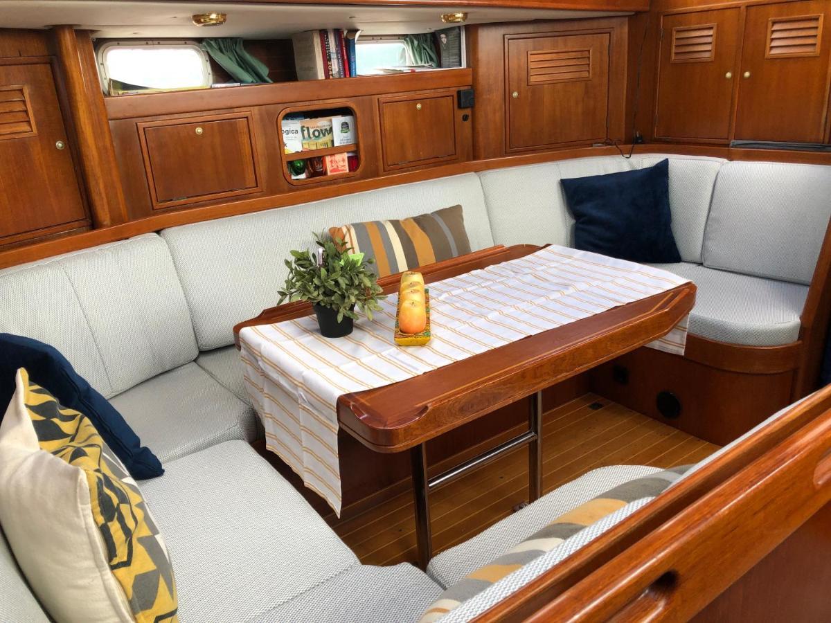 Stay Only Or Sailaway With Friends And Family Have More Fun Medemblik Exterior foto